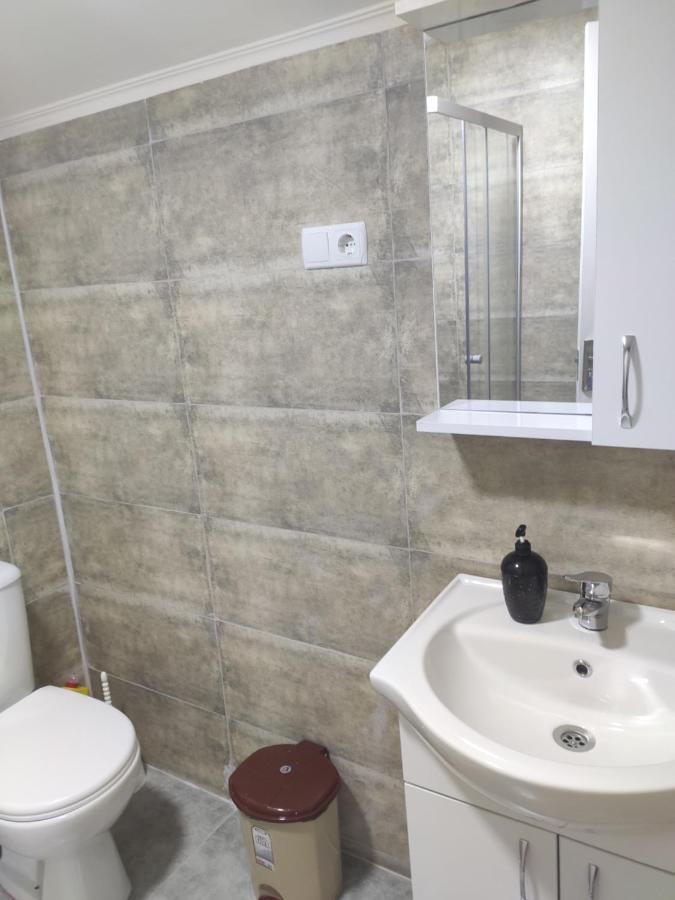 Family Нotel Banuri Kutaiszi Kültér fotó