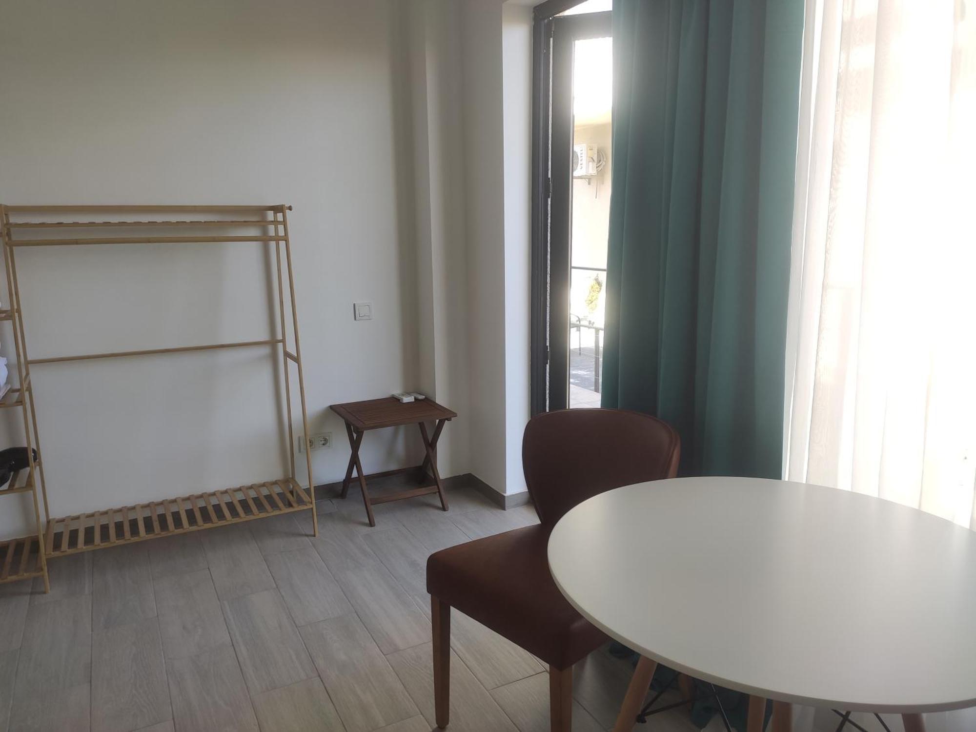 Family Нotel Banuri Kutaiszi Kültér fotó