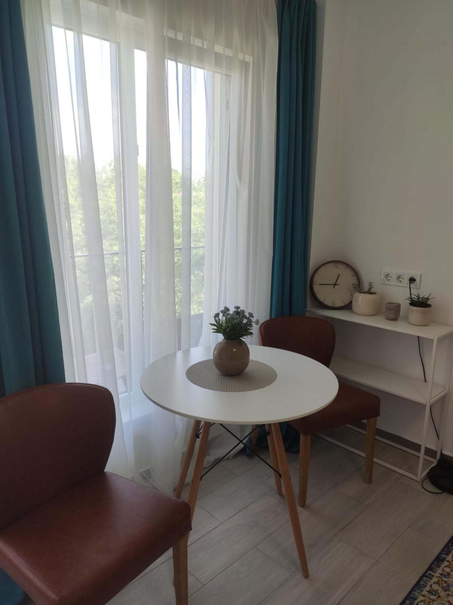 Family Нotel Banuri Kutaiszi Kültér fotó