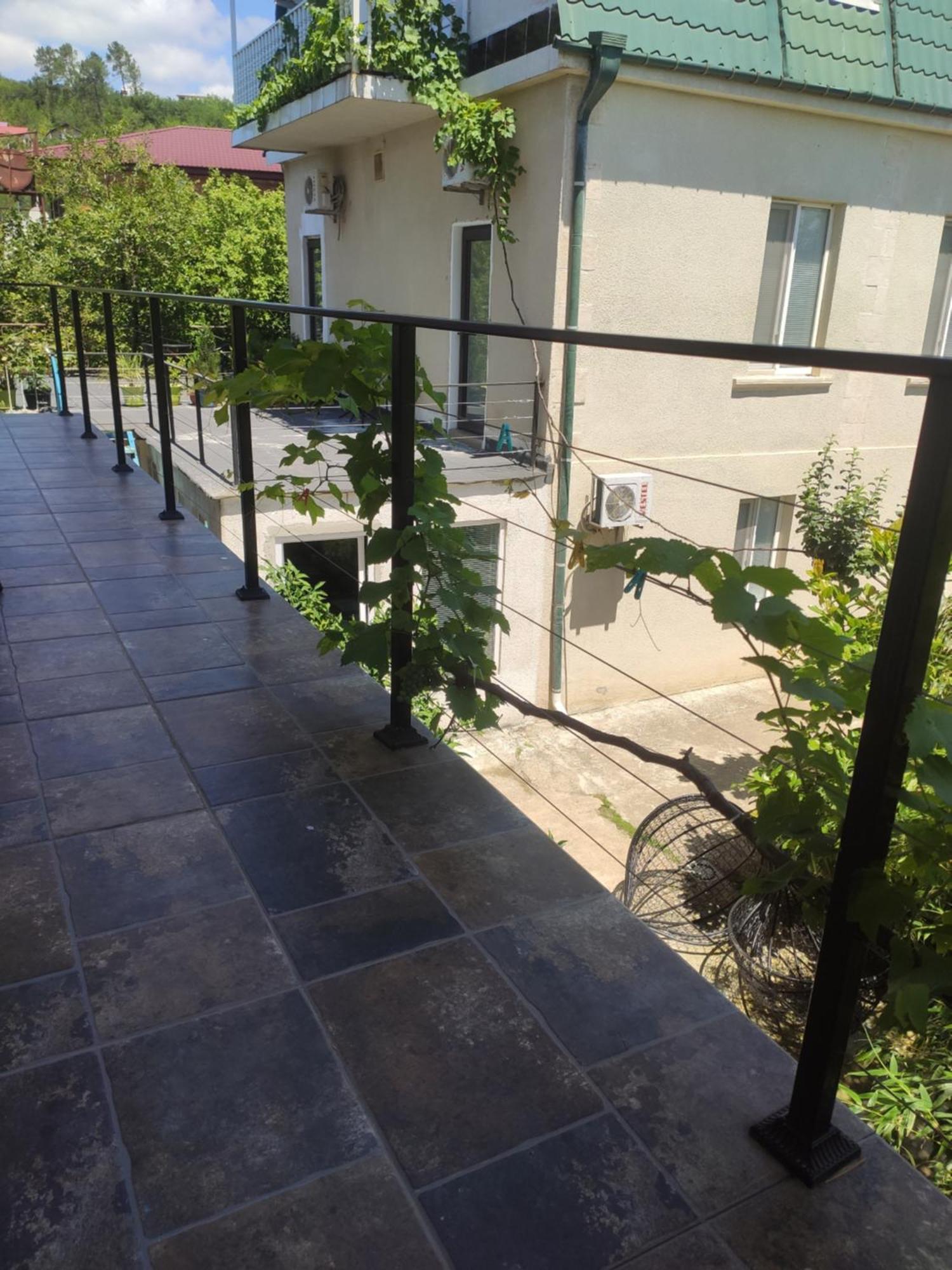 Family Нotel Banuri Kutaiszi Szoba fotó